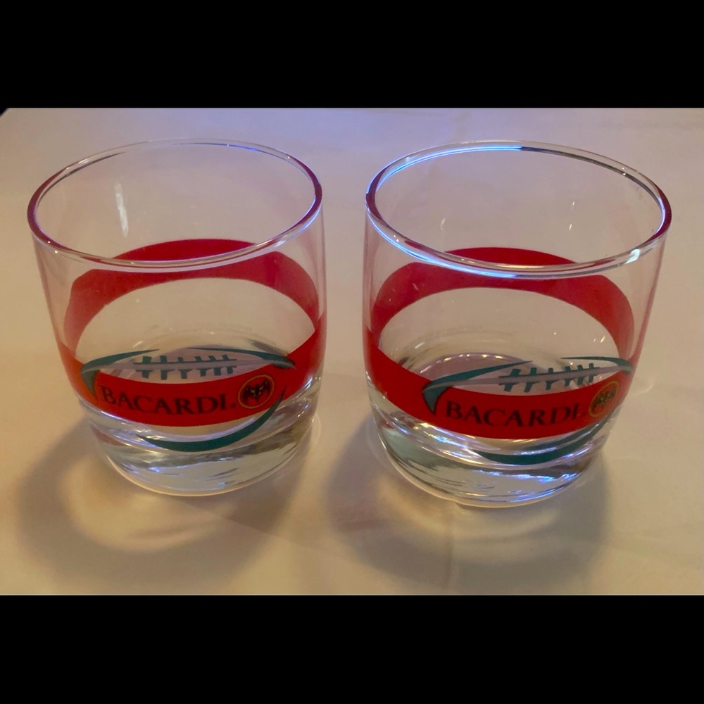 2 BACARDI RUM FOOTBALL LOGO COCKTAIL GLASSES NFL